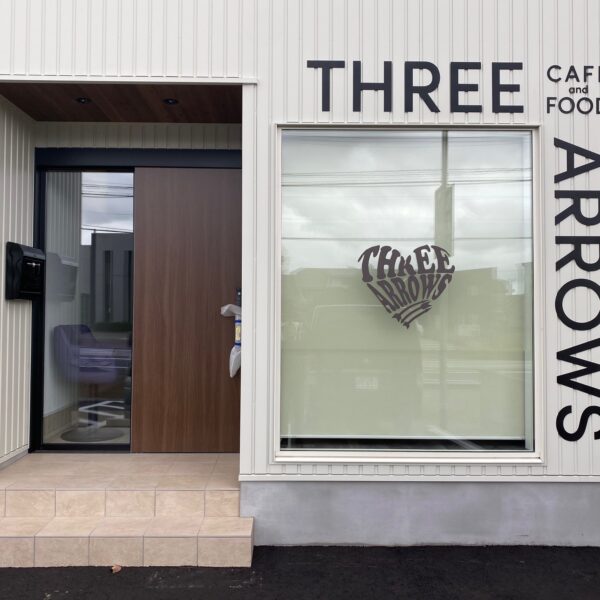 THREE ARROWS サムネイル
